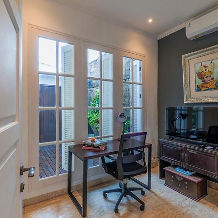 Mosan House - Unique Art-Filled Gem In Perfect Location A Short Walk From The Beach Or Seminyak Square Including Ac Office For Remote Working Екстериор снимка