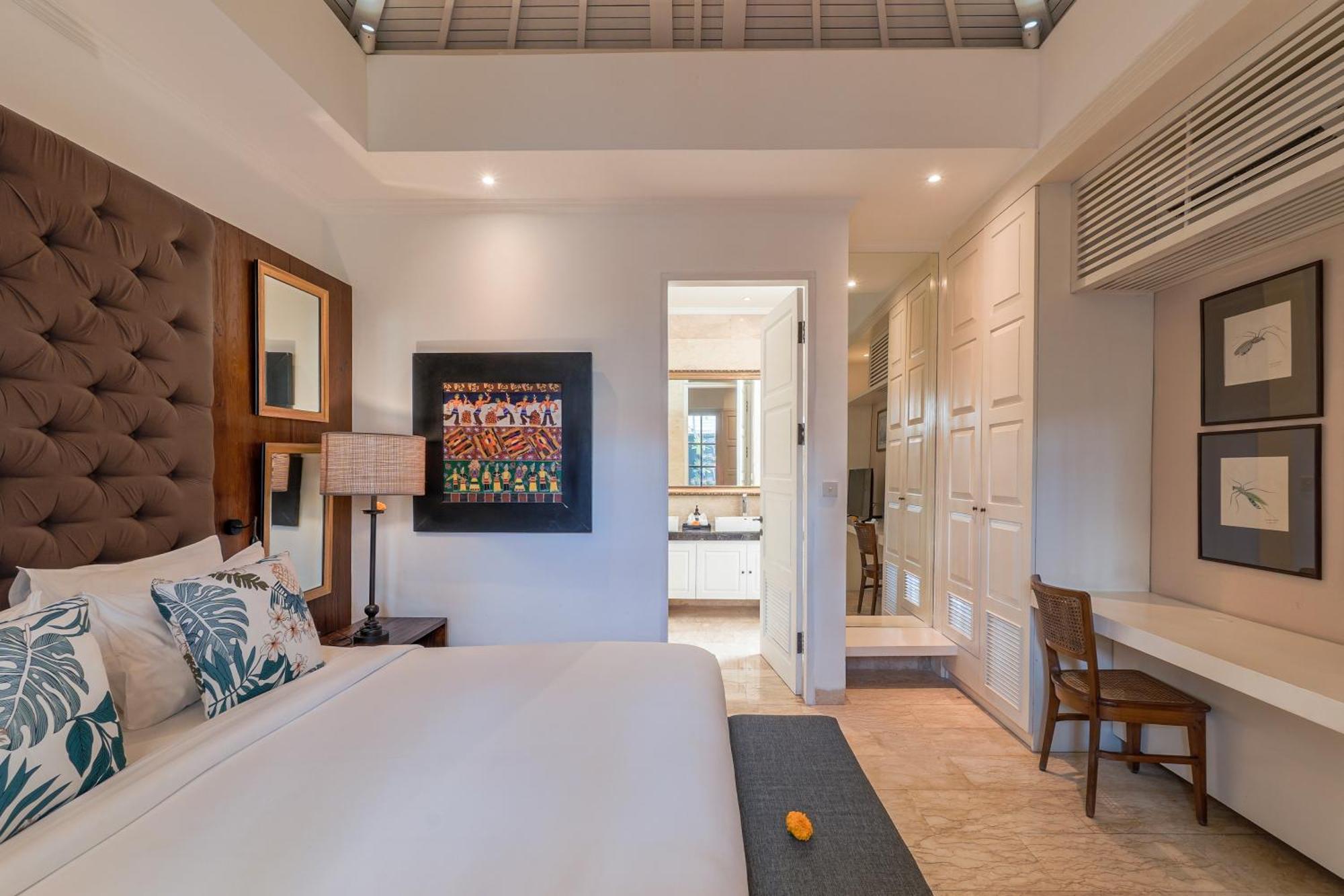 Mosan House - Unique Art-Filled Gem In Perfect Location A Short Walk From The Beach Or Seminyak Square Including Ac Office For Remote Working Екстериор снимка