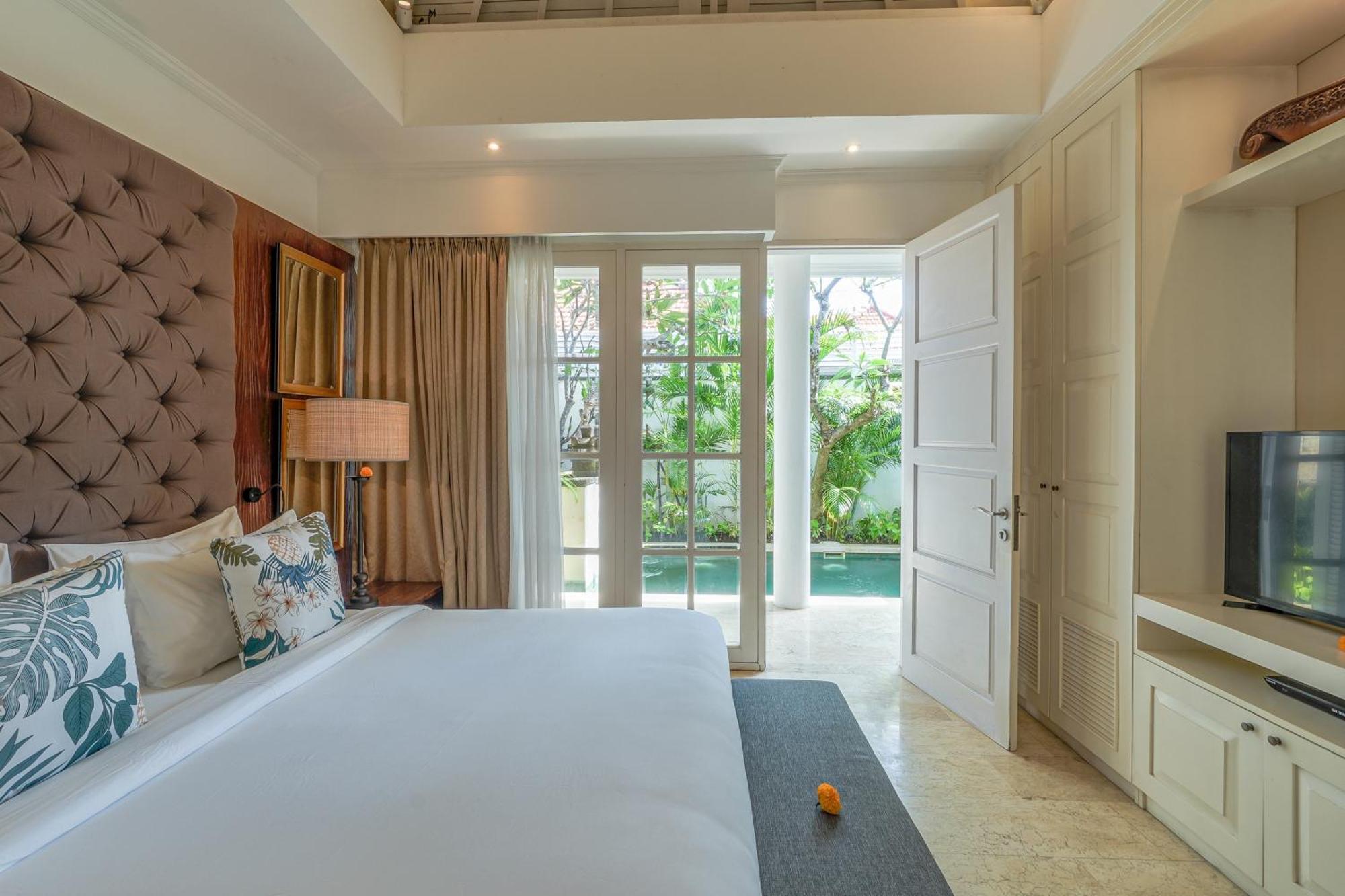 Mosan House - Unique Art-Filled Gem In Perfect Location A Short Walk From The Beach Or Seminyak Square Including Ac Office For Remote Working Екстериор снимка