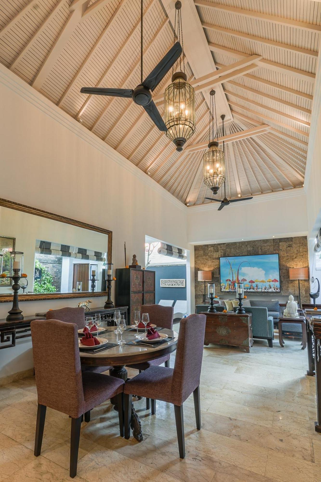 Mosan House - Unique Art-Filled Gem In Perfect Location A Short Walk From The Beach Or Seminyak Square Including Ac Office For Remote Working Екстериор снимка