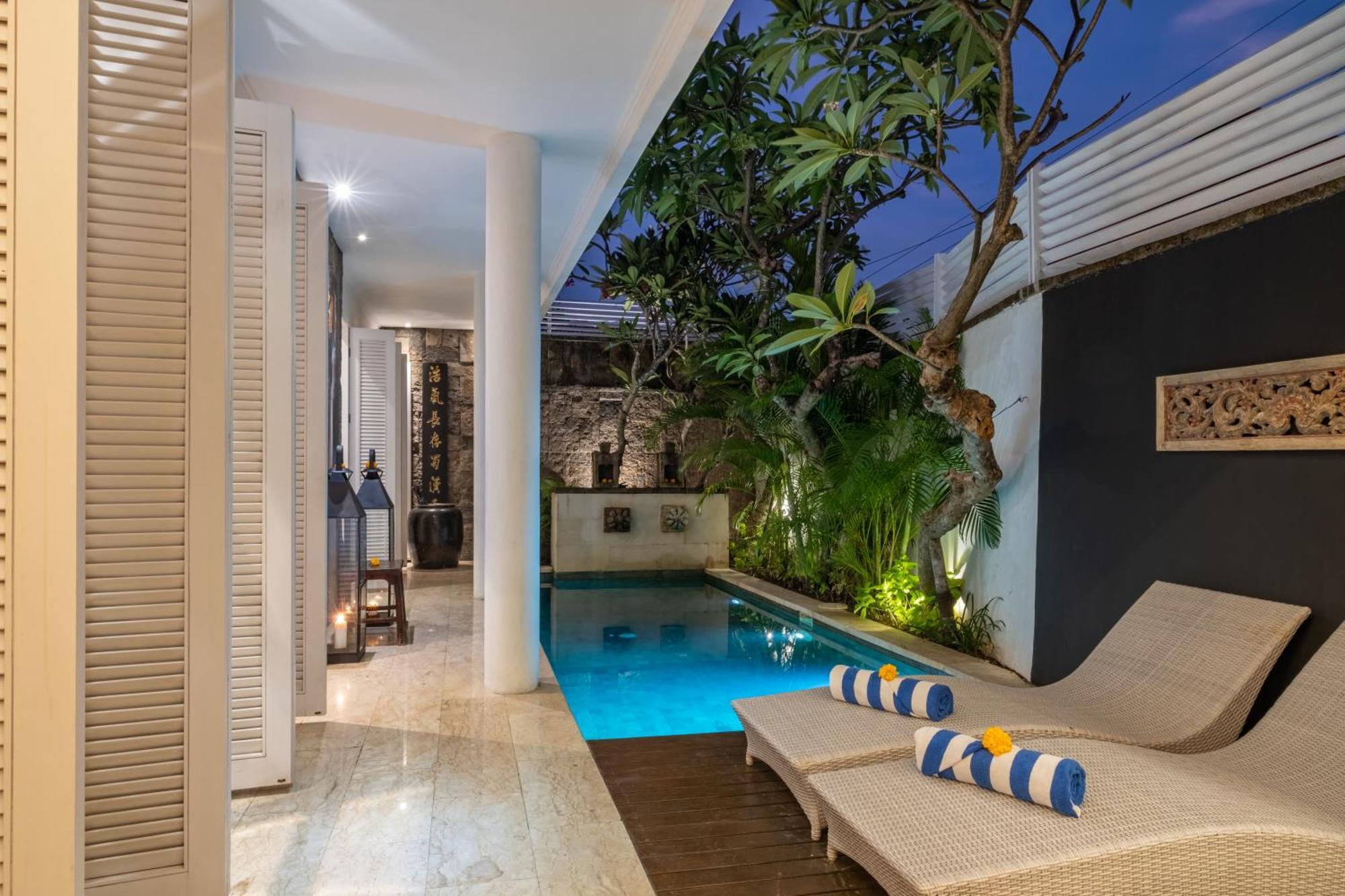 Mosan House - Unique Art-Filled Gem In Perfect Location A Short Walk From The Beach Or Seminyak Square Including Ac Office For Remote Working Екстериор снимка